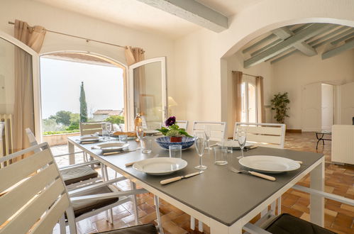 Photo 5 - Maison de 4 chambres à Fréjus avec piscine privée et jardin