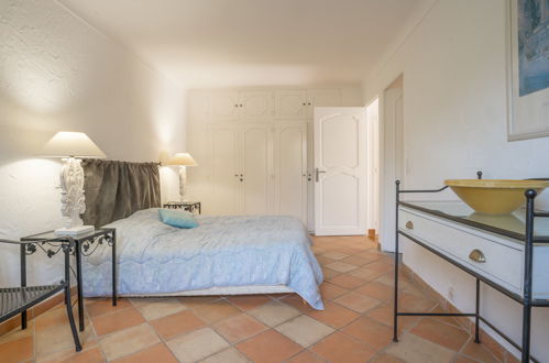 Foto 20 - Casa de 4 quartos em Fréjus com piscina privada e vistas do mar