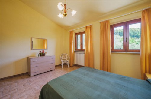 Foto 14 - Appartamento con 2 camere da letto a Lucca con giardino