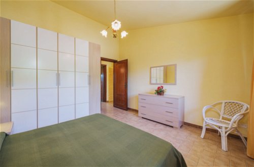 Foto 13 - Appartamento con 2 camere da letto a Lucca con giardino
