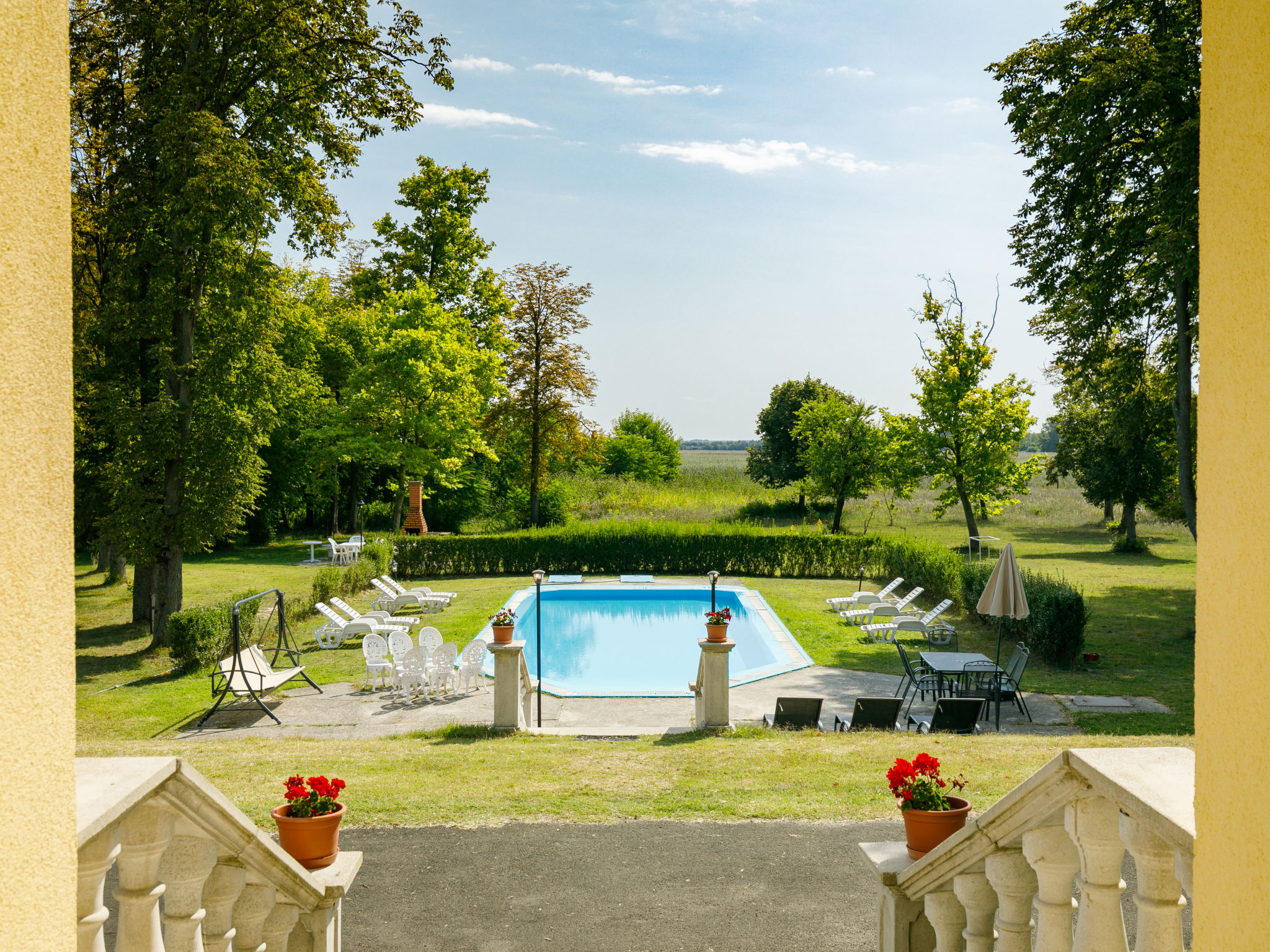 Foto 36 - Casa con 10 camere da letto a Fonyód con piscina privata e vista mare