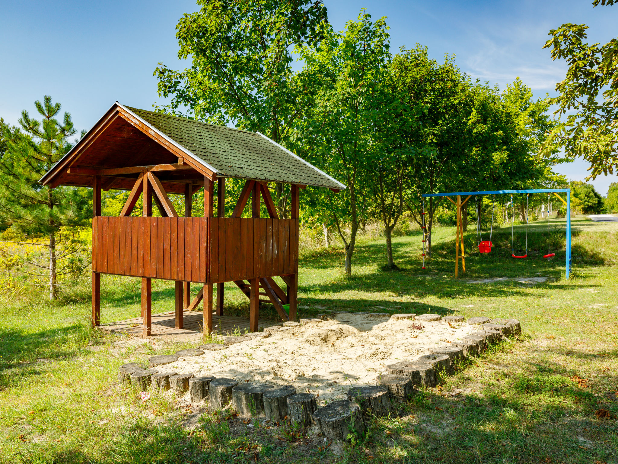 Foto 41 - Casa con 10 camere da letto a Fonyód con piscina privata e giardino