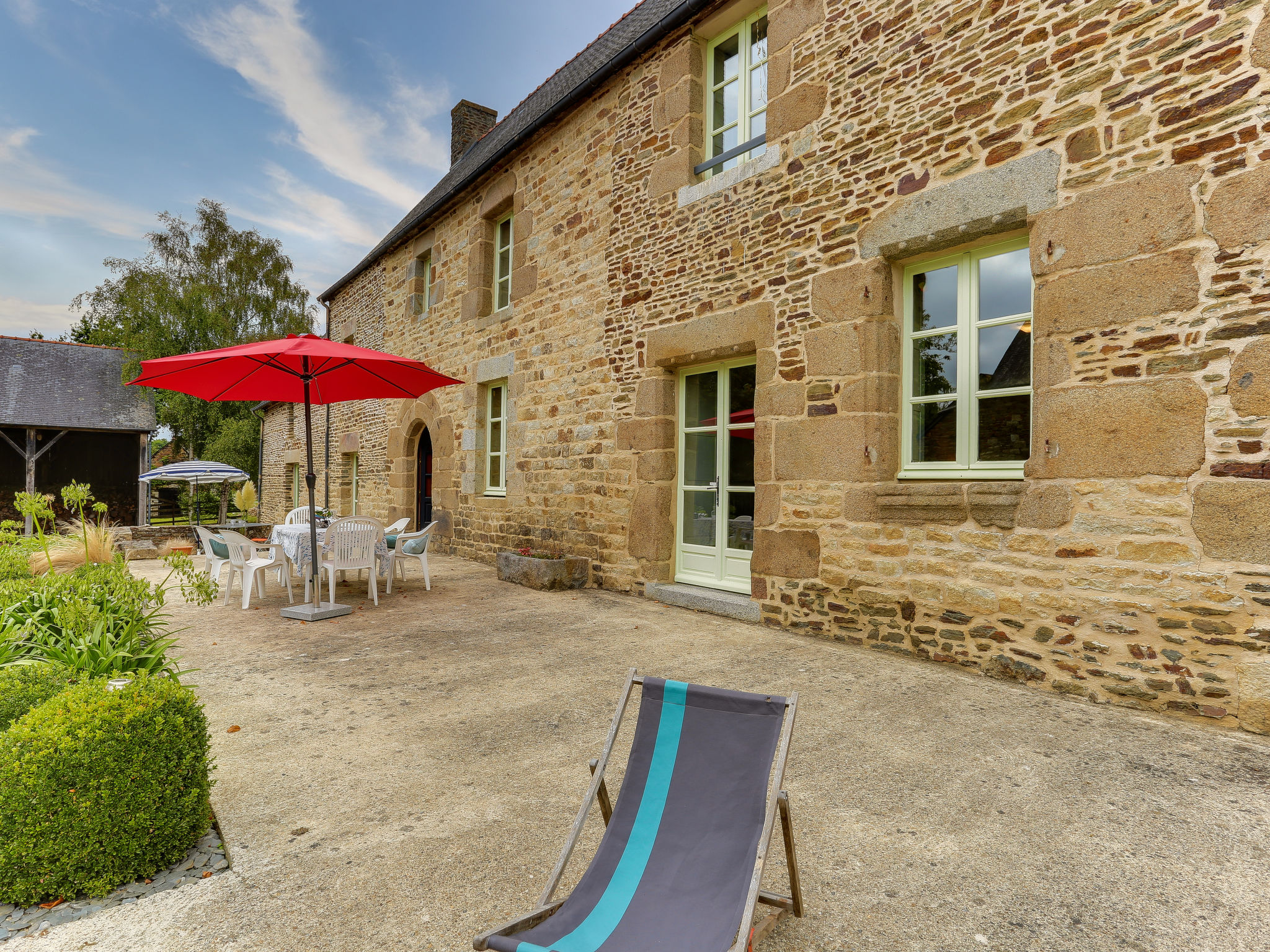 Photo 6 - Maison de 3 chambres à Val-Couesnon avec jardin et vues à la mer