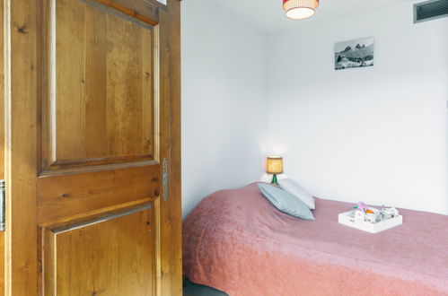 Foto 12 - Apartment mit 1 Schlafzimmer in Fontcouverte-la-Toussuire mit blick auf die berge