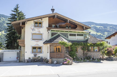 Foto 1 - Apartamento de 3 quartos em Aschau im Zillertal com jardim