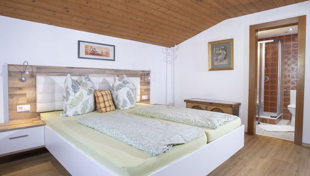3 bedroom Apartment in Aschau im Zillertal with garden - Photo 4