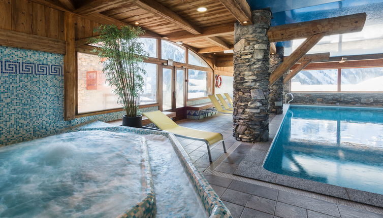 Foto 1 - Appartamento con 3 camere da letto a Sainte-Foy-Tarentaise con piscina e sauna