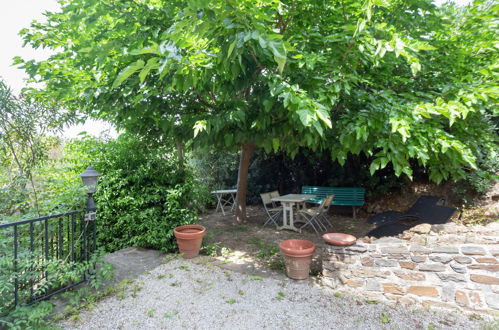 Photo 13 - Appartement de 3 chambres à Le Lavandou avec terrasse et vues à la mer