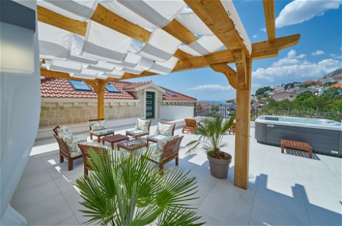 Photo 33 - 6 bedroom House in Dugi Rat with private pool and sea view