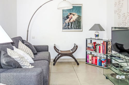 Photo 16 - 2 bedroom House in Montesquieu-des-Albères with private pool and garden