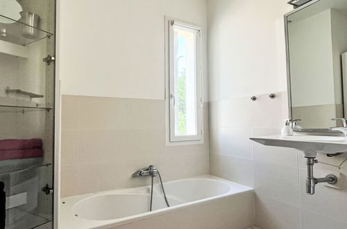 Foto 19 - Haus mit 2 Schlafzimmern in Montesquieu-des-Albères mit privater pool und garten