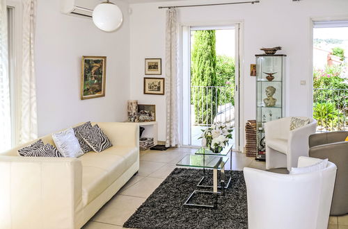 Photo 15 - 2 bedroom House in Montesquieu-des-Albères with private pool and garden