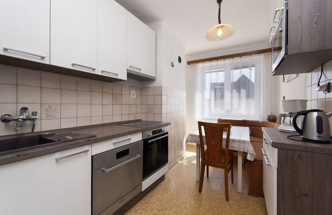 Casa de 4 quartos em Neurazy com piscina privada e jardim - Foto 8