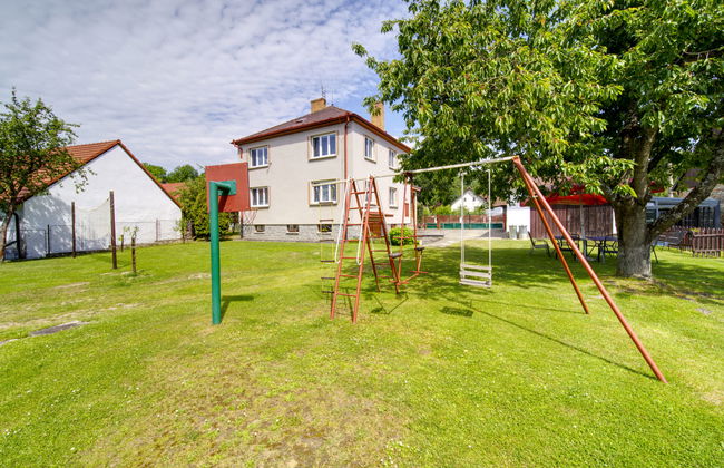 Casa de 4 quartos em Neurazy com piscina privada e jardim - Foto 27