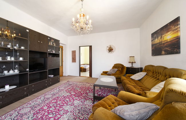 Casa de 4 quartos em Neurazy com piscina privada e jardim - Foto 9
