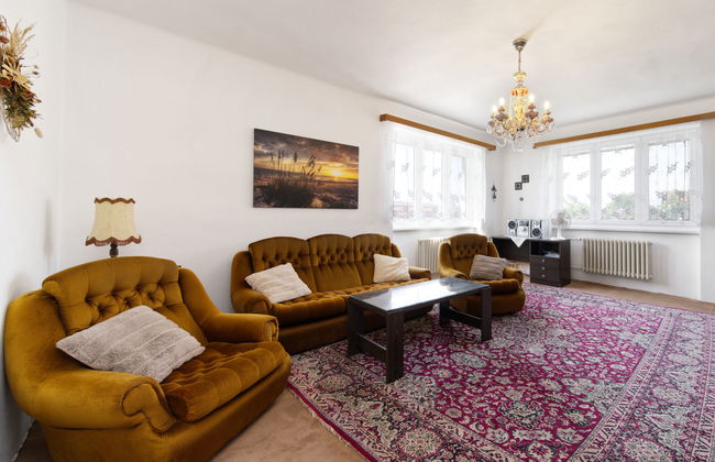 Casa de 4 quartos em Neurazy com piscina privada e jardim - Foto 17