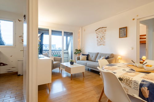 Photo 1 - 2 bedroom Apartment in Blonville-sur-Mer with terrace and sea view