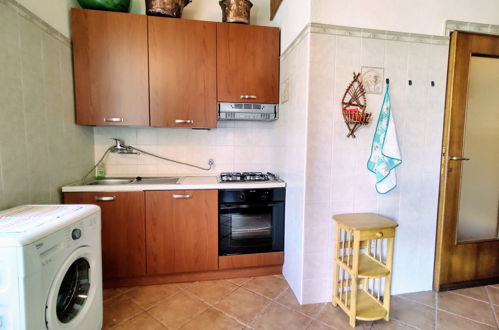 Photo 10 - 2 bedroom Apartment in Sorico with swimming pool and garden