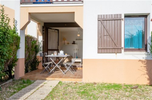 Photo 2 - 2 bedroom Apartment in Vaux-sur-Mer with garden and sea view