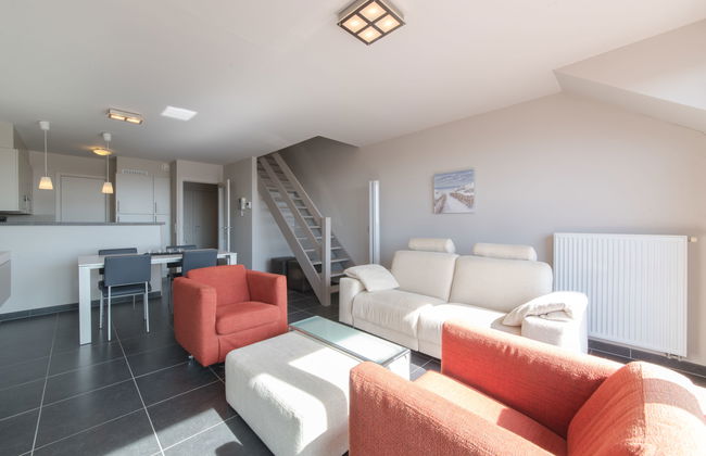 Skyview with parking and balcony - Foto 9