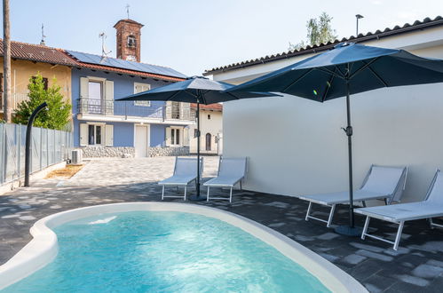 Photo 1 - Maison de 2 chambres à Cherasco avec piscine privée et jardin