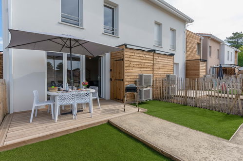 Photo 2 - Appartement de 2 chambres à Mimizan avec piscine et terrasse