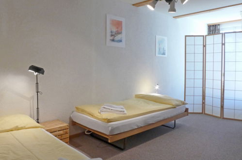 Foto 16 - Apartment mit 3 Schlafzimmern in Lauterbrunnen mit blick auf die berge