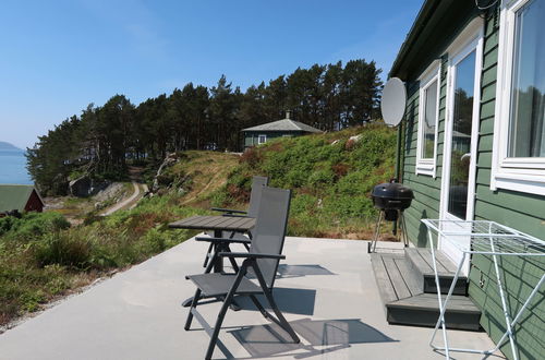 Photo 1 - Maison de 1 chambre à Hyllestad avec jardin et terrasse