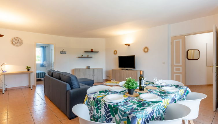 Photo 1 - 3 bedroom Apartment in Sainte-Maxime with garden and sea view