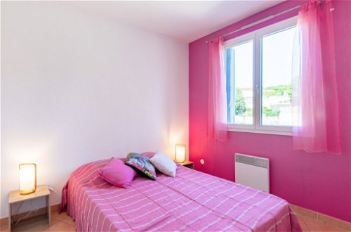 Photo 8 - Appartement de 3 chambres à Sainte-Maxime avec jardin et vues à la mer