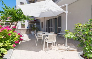 Photo 2 - 2 bedroom Apartment in Vico Equense with garden and terrace