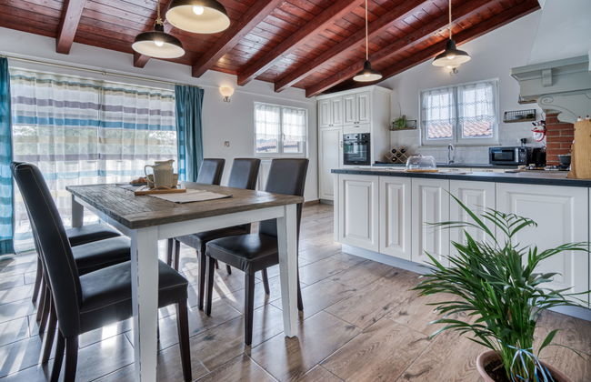 Casa de 7 quartos em Kršan com piscina privada e jardim - Foto 38