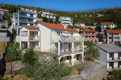 Foto 18 - Appartamento con 1 camera da letto a Senj con terrazza e vista mare