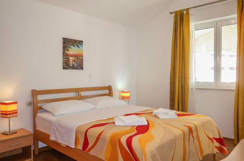 Foto 4 - Appartamento con 1 camera da letto a Senj con terrazza e vista mare