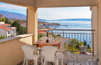 Foto 2 - Apartamento de 1 quarto em Senj com terraço e vistas do mar