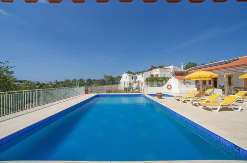 Foto 1 - Casa de 2 quartos em Albufeira com piscina e jardim