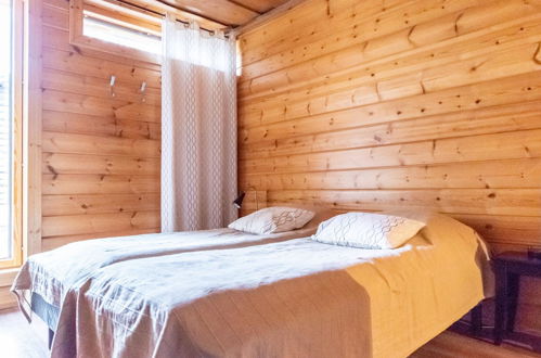 Photo 9 - Maison de 6 chambres à Pelkosenniemi avec sauna et vues sur la montagne