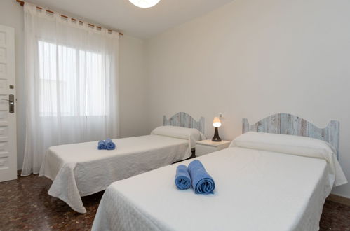 Foto 19 - Apartamento de 3 habitaciones en Vinaròs con vistas al mar