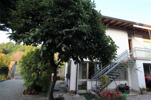 Foto 22 - Casa de 2 habitaciones en Porto Valtravaglia con vistas a la montaña