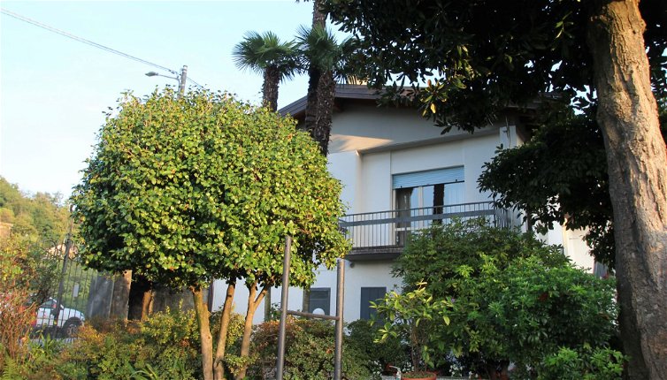Foto 1 - Haus mit 2 Schlafzimmern in Porto Valtravaglia mit blick auf die berge