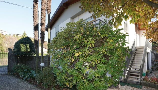 Haus mit 3 Schlafzimmern in Porto Valtravaglia mit garten - Foto 3