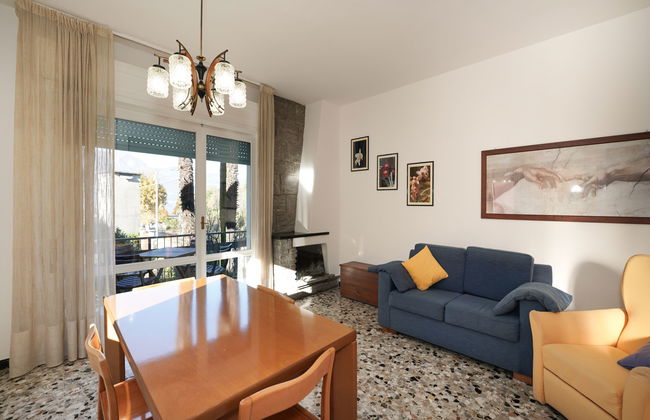 Casa de 3 quartos em Porto Valtravaglia com jardim - Foto 6