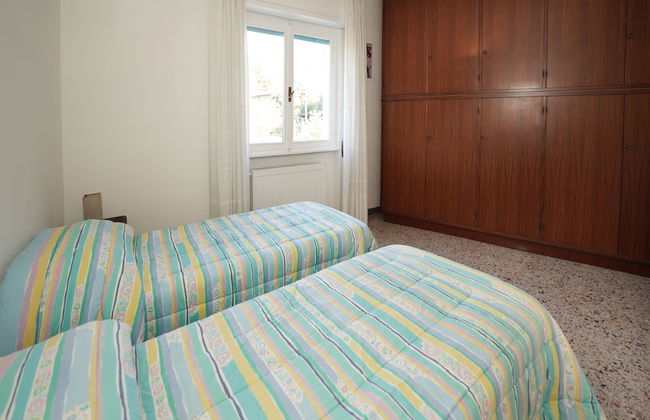 Casa de 3 quartos em Porto Valtravaglia com jardim - Foto 13