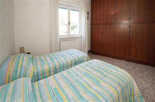 Foto 13 - Haus mit 2 Schlafzimmern in Porto Valtravaglia mit blick auf die berge