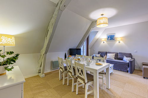 Photo 1 - 2 bedroom Apartment in Baden with swimming pool and garden