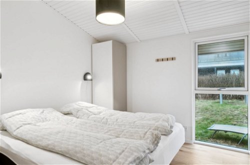 Foto 6 - Casa de 3 quartos em Rønde com terraço e banheira de hidromassagem