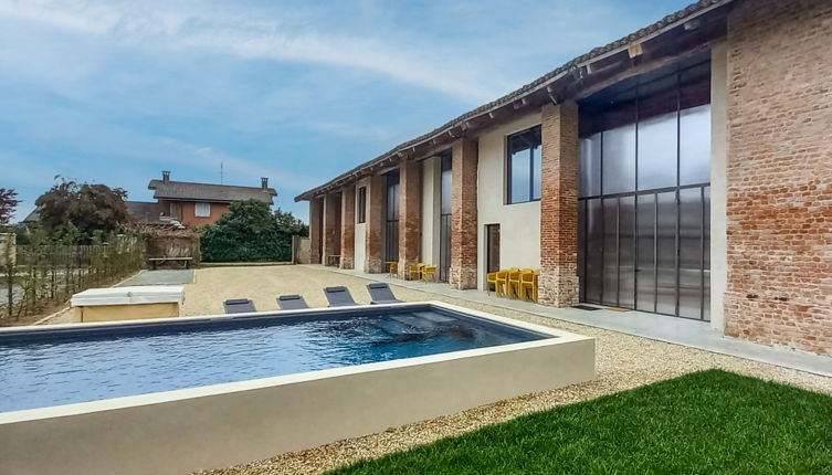 Foto 1 - Casa de 5 habitaciones en Poirino con piscina privada y jardín