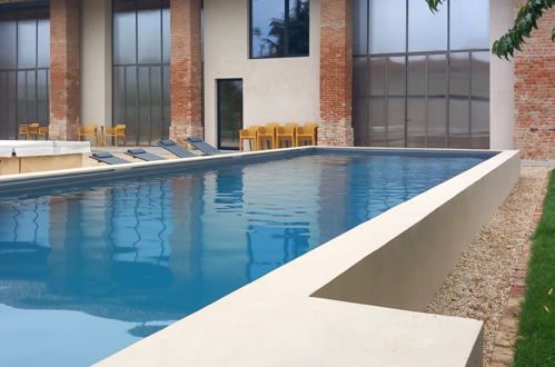 Foto 2 - Casa de 5 quartos em Poirino com piscina privada e jardim