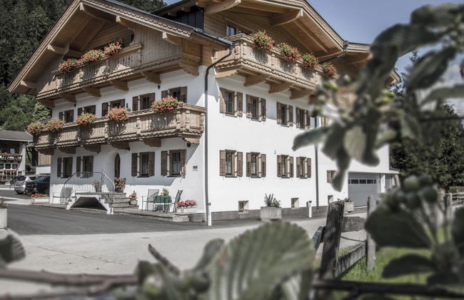 Apartamento de 2 quartos em Fügen com jardim - Foto 1