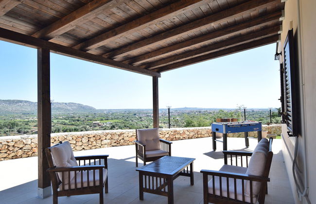 Casa de 3 quartos em Floridia com piscina privada e jardim - Foto 4